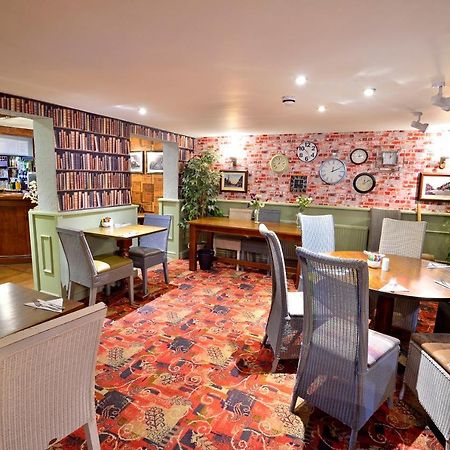 The Talbot Hotel Cleobury Mortimer Exteriör bild