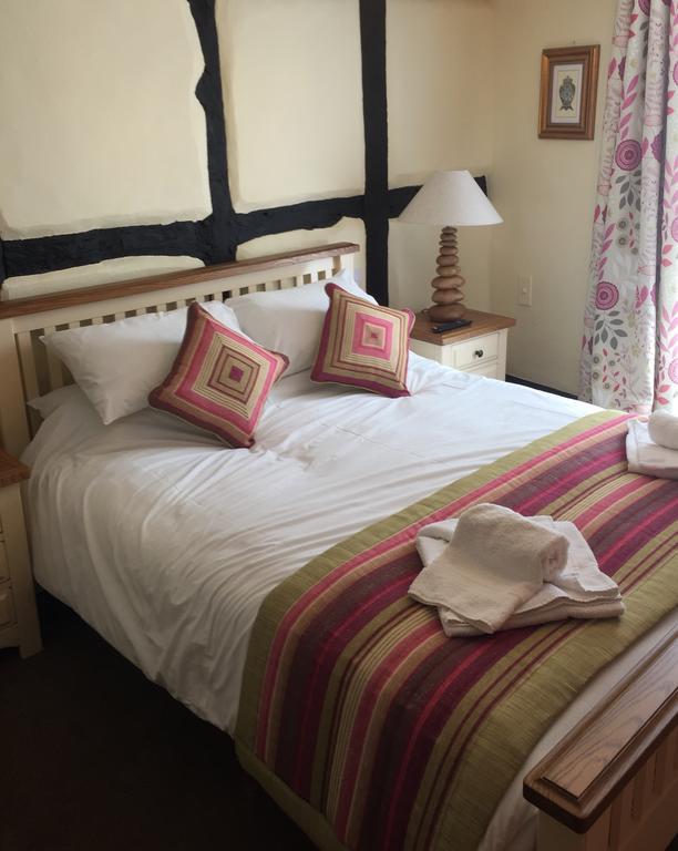 The Talbot Hotel Cleobury Mortimer Exteriör bild