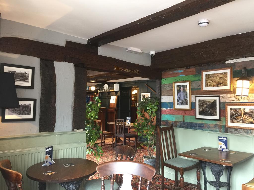 The Talbot Hotel Cleobury Mortimer Exteriör bild