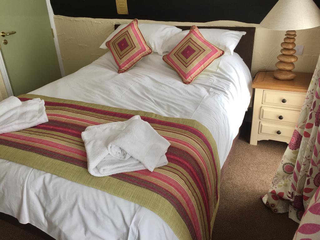 The Talbot Hotel Cleobury Mortimer Exteriör bild