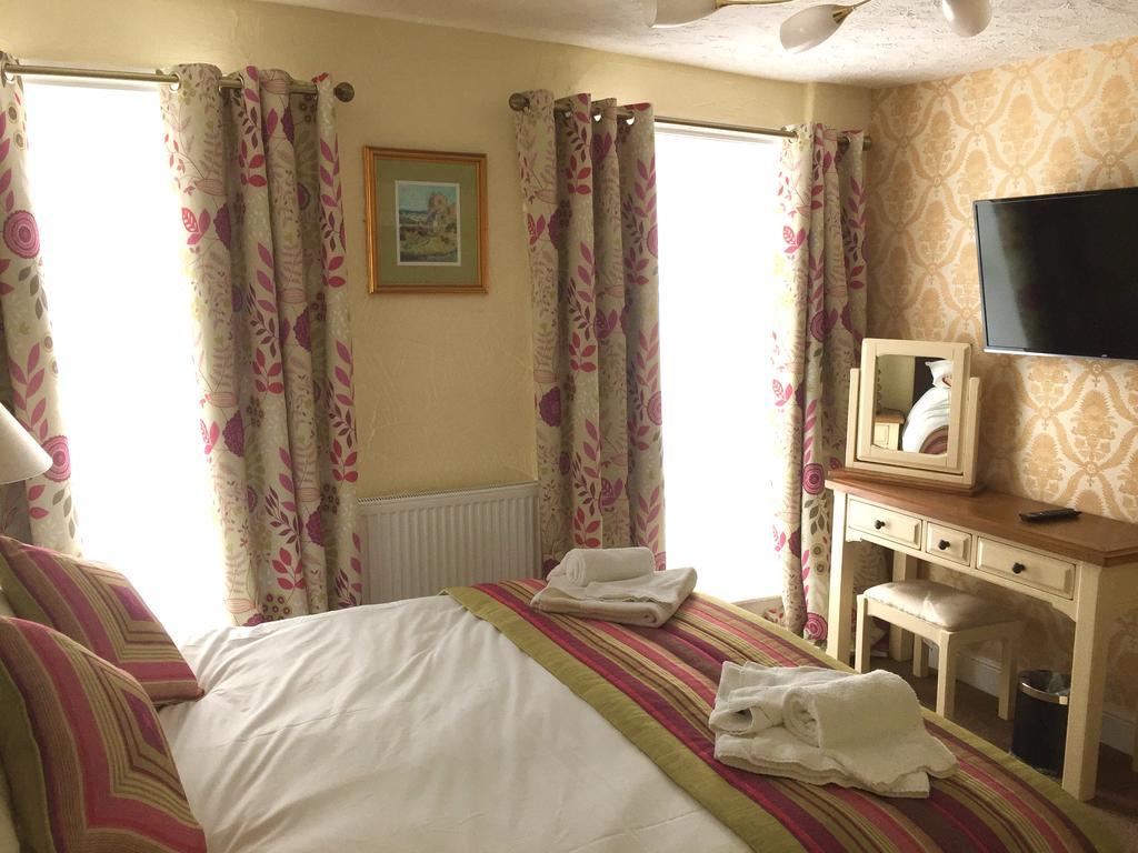 The Talbot Hotel Cleobury Mortimer Exteriör bild