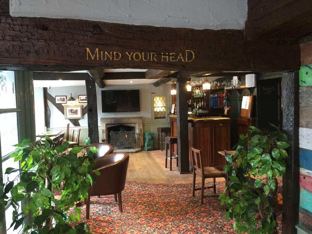 The Talbot Hotel Cleobury Mortimer Exteriör bild