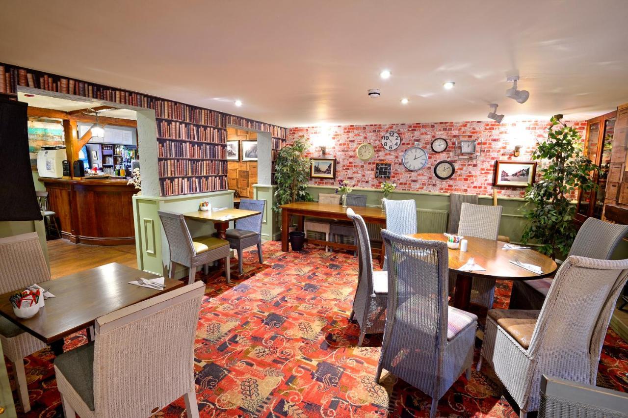 The Talbot Hotel Cleobury Mortimer Exteriör bild