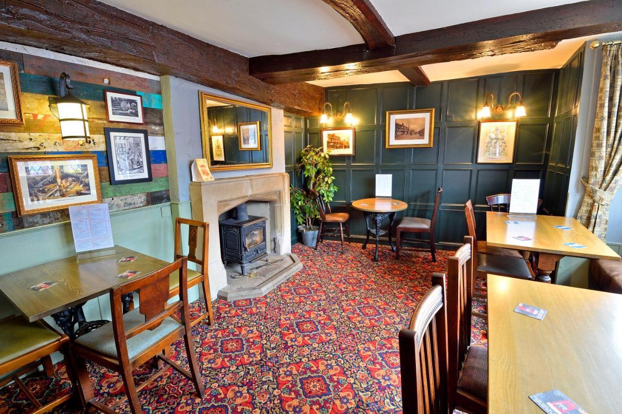 The Talbot Hotel Cleobury Mortimer Exteriör bild