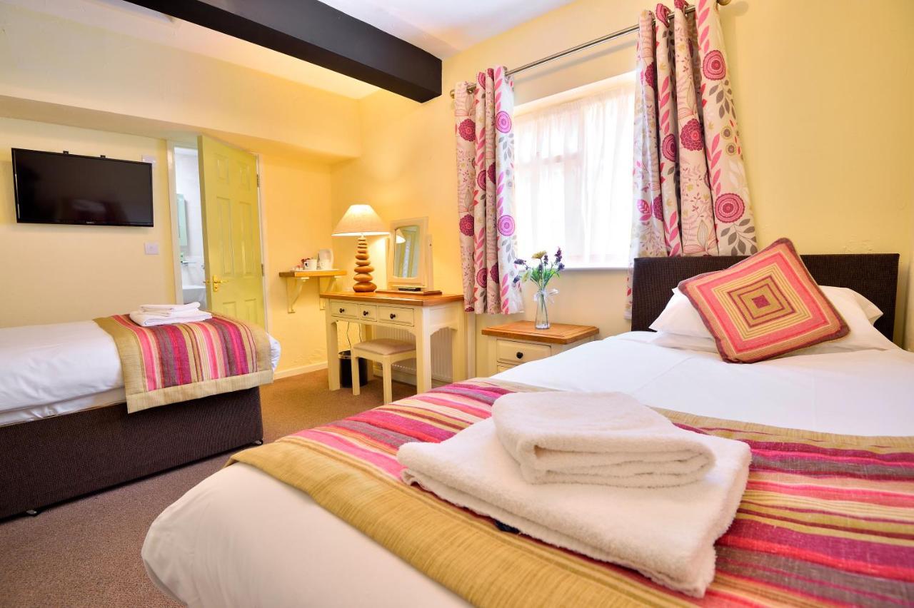 The Talbot Hotel Cleobury Mortimer Exteriör bild